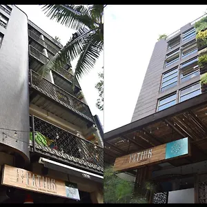 Los Patios Suites Hostal